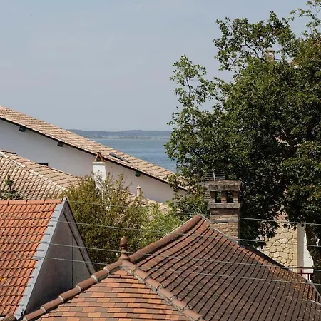 Apartment A 50 M De La *
